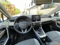 تۆیۆتا ڕاڤ 4